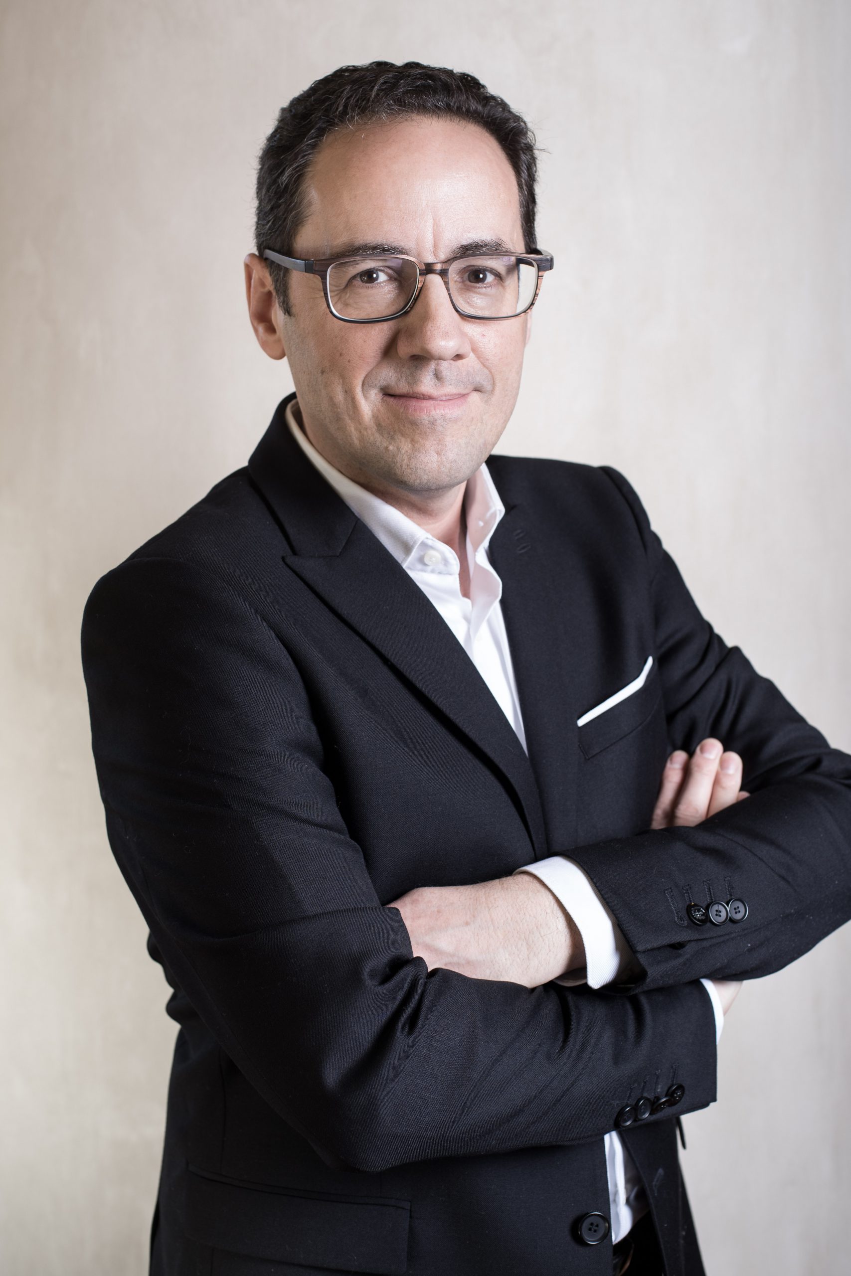 バイオグラフィー Francois Chartier バイオグラフィー Francois Chartier